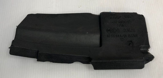 Genuine Land Rover / Range Rover Cylinder Block Insulator LR084238