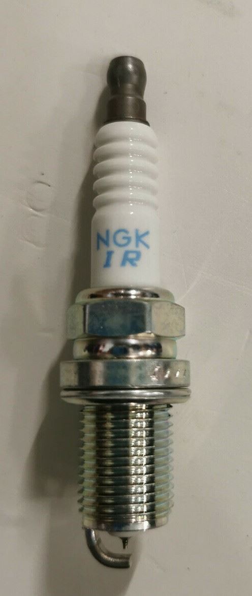 Genuine Jaguar XK8 SType XJ XK XF Spark Plug C2A1535