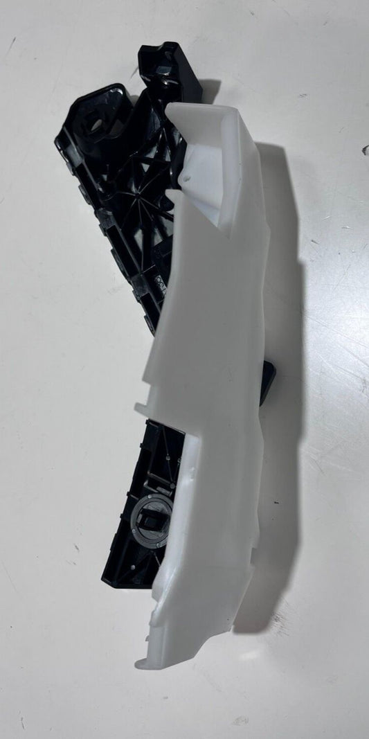 Genuine Ford Everest EP/ Ranger ES LH Retainer Bracket 4979789