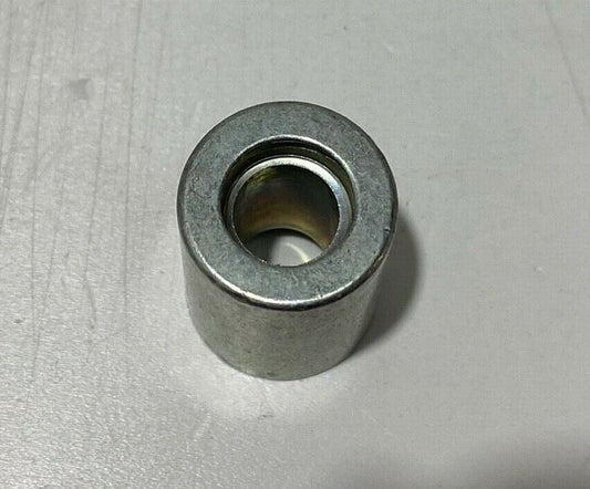 Genuine Land Rover / Range Rover Exhaust Manifold Fixing Spacer 4642648