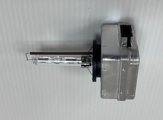 Genuine Land Rover/ Range Rover Headlamps And Front Flasher Lamps Bulb LR021904