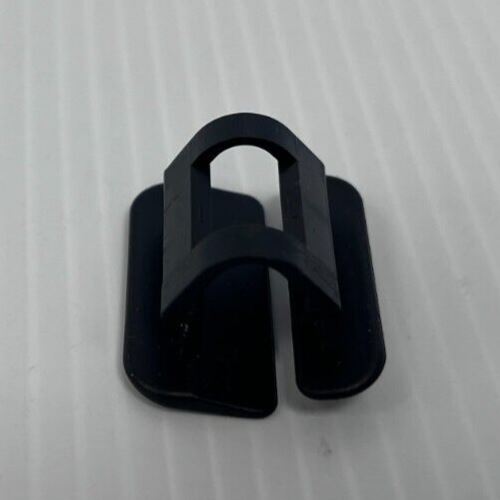 Genuine Land Rover / Range Rover Trim Clip LR027039