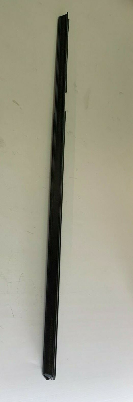 Genuine Range Rover 2010-2012 LH Rear Inner Seal LR012119