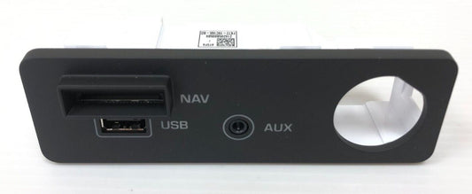 Genuine Land Rover / Range Rover Audio System (NAV USB AUX) Socket LR085516