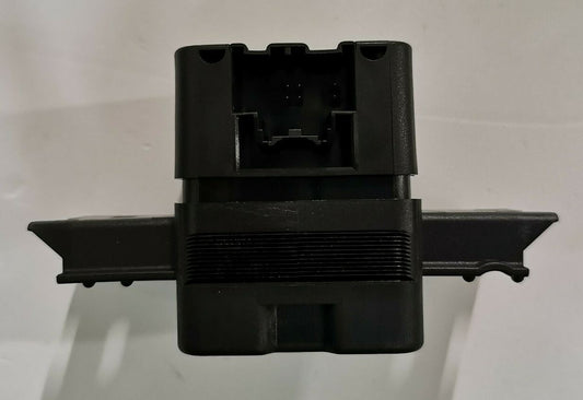 Genuine Range Rover / Sport Luggage Power Point Socket LR099095