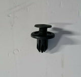 Genuine Range Rover/Land Rover Retainer Clip LR005896