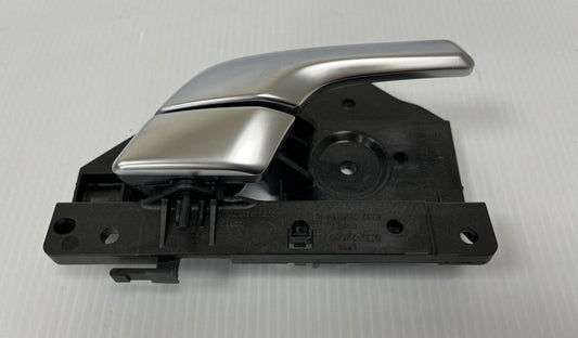 Genuine Range Rover Evoque 2014 - 2018 Interior RH Rear Door Handle LR065133