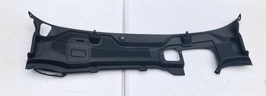 Land Rover Discovery Sport 2015+ Cowl Top Panel RHD LR111638