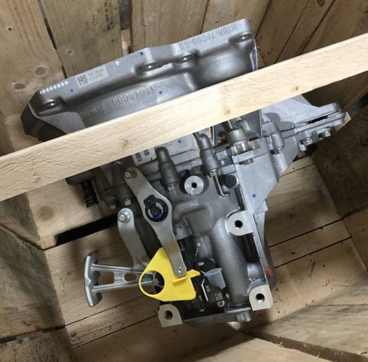 NEW Genuine Ford Fiesta 2017+ 5 Speed Manual Transmission Gearbox - 2526916