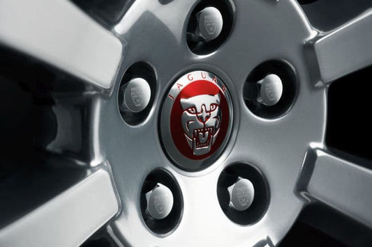 Jaguar E-Pace – Rote Growler-Radkappen