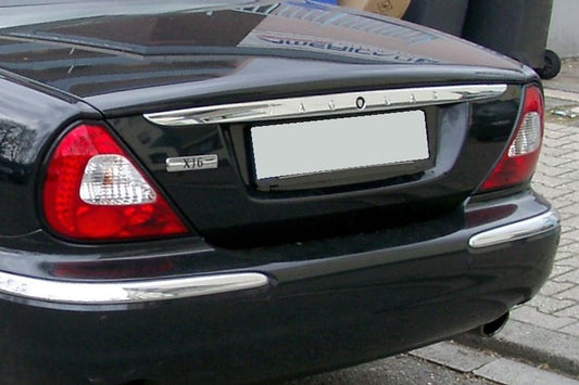 Socle de coffre chromé pour Jaguar X350 XJ