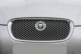 Jaguar XF Kühlergrill mit Chromumrandung – Modelle vor 2012