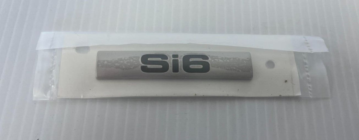 Genuine Land Rover Discovery 5 2017+ "Si6" Trunk Badge Name Plate LR083082