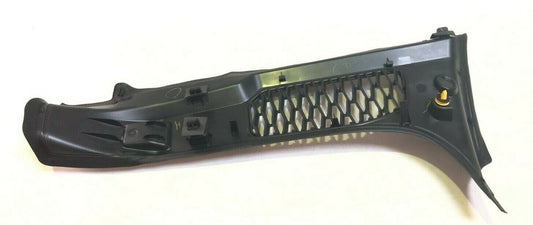 Genuine Land Rover Discovery 5 17+  LH Tailgate Trim Panel LR082949