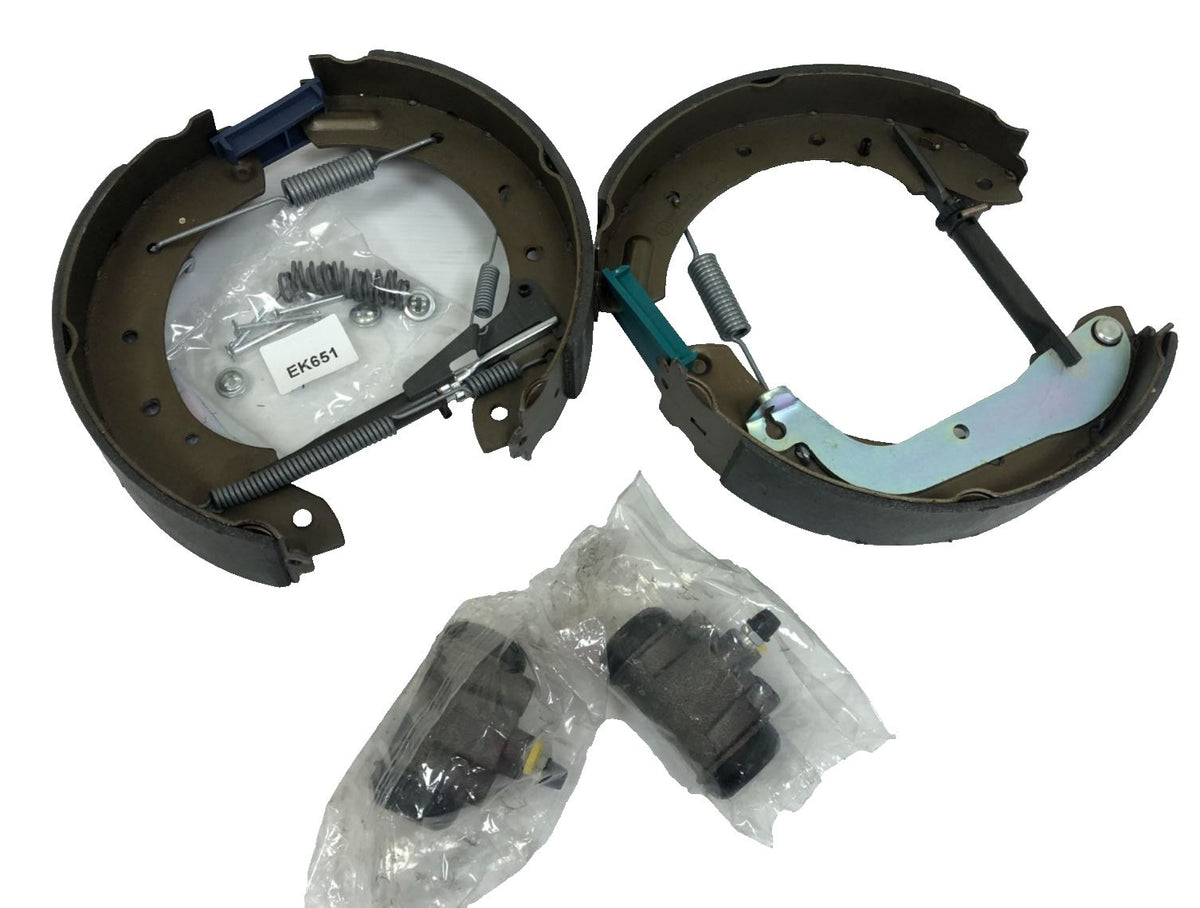 Genuine Eurorepar Ford Mavrick 2.7/2.4 Rear Brake Shoe Set - 1619602780