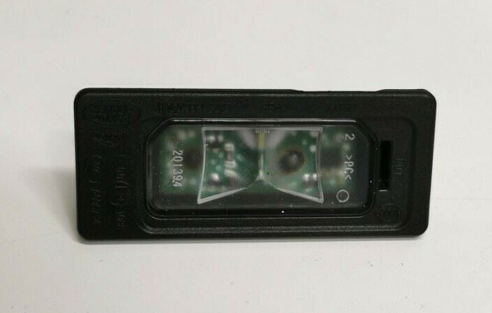 GENUINE LAND ROVER DISCOVERY SPORT 2015+ NUMBER PLATE LAMP - LR087728