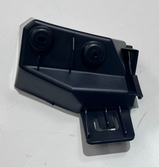 Genuine Ford Focus CB8/CEW LH Bumper Mounting Bracket  1740113