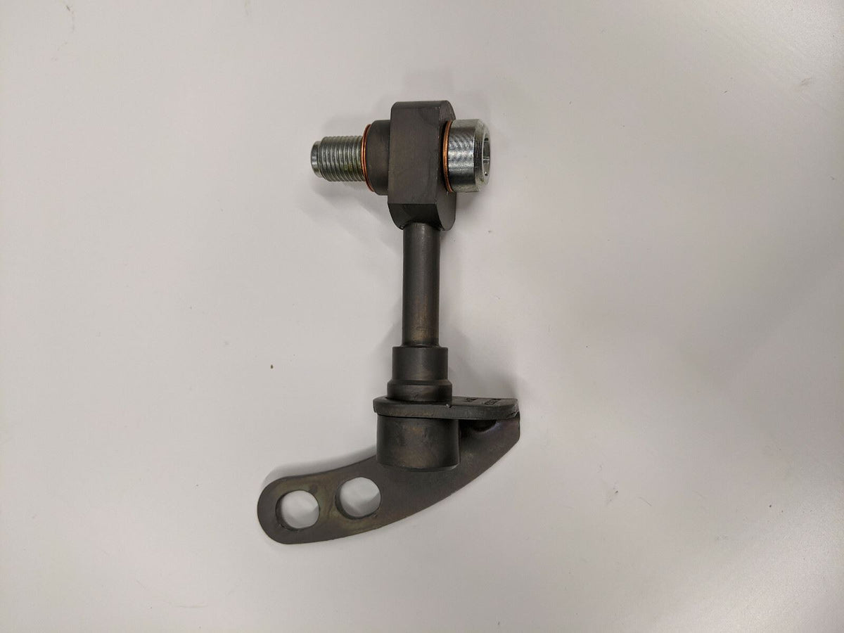 Genuine Range Rover 13+ RH Primary Oil Feed Pipe LR066536