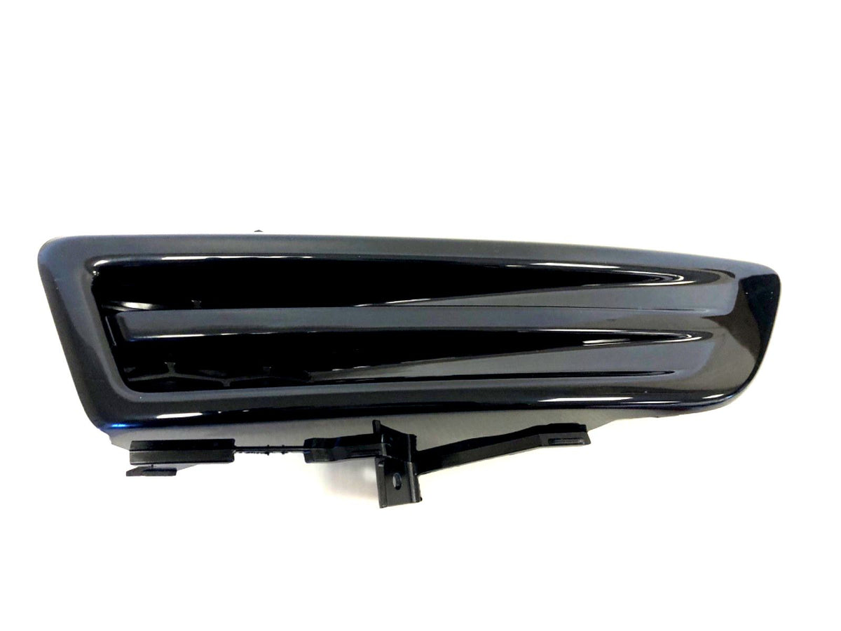 Genuine Land Rover Discovery Sport 2015+ Front Bumper RH Fog Lamp Bezel LR061228