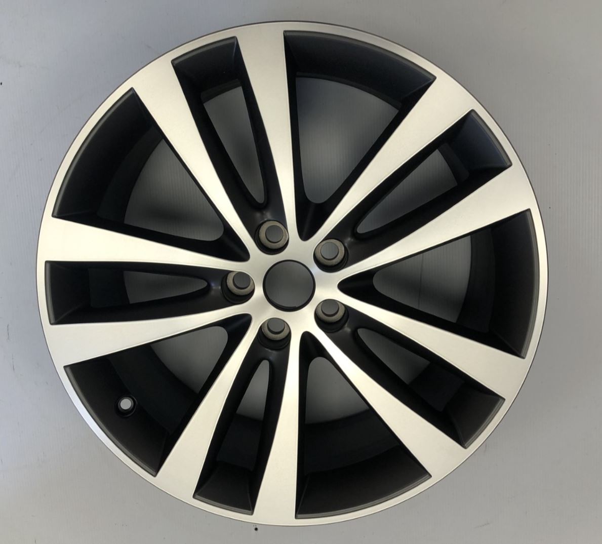 Genuine Jaguar XE 19" 8.5J Rear Alloy Wheel Satin Dark Grey - T4N25615