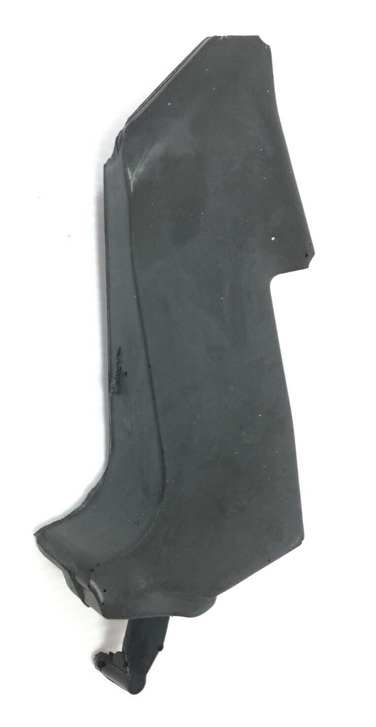 Genuine Range Rover 13+/Sport 14+ Front Wing RH Insulator - LR116024