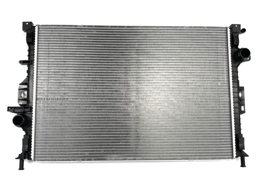 Genuine Land Rover Discovery Sport/Freelander 2 2.2L Diesel Radiator - LR039623