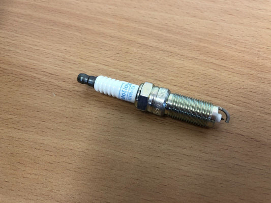 Genuine Ford Fiesta Focus Kuga Mondeo S-Max Transit Ignition Spark Plug 1685720