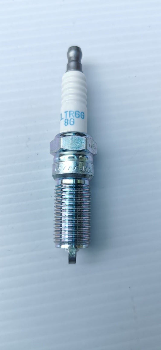 Genuine Jaguar XF / XJ / XE / F-Pace Spark Plug 2.0L Petrol Turbo C2D59621