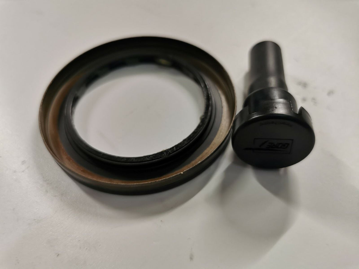 Genuine Range Rover Velar 17+ Transfer Drive Components - Seal Kit LR093771