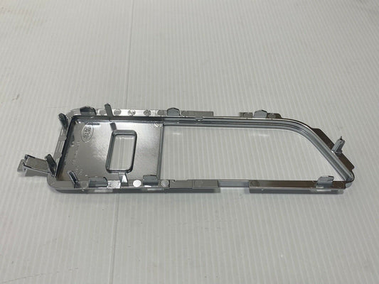 Genuine Land Rover / Range Rover Sport LH Front Door Bezel LR031889