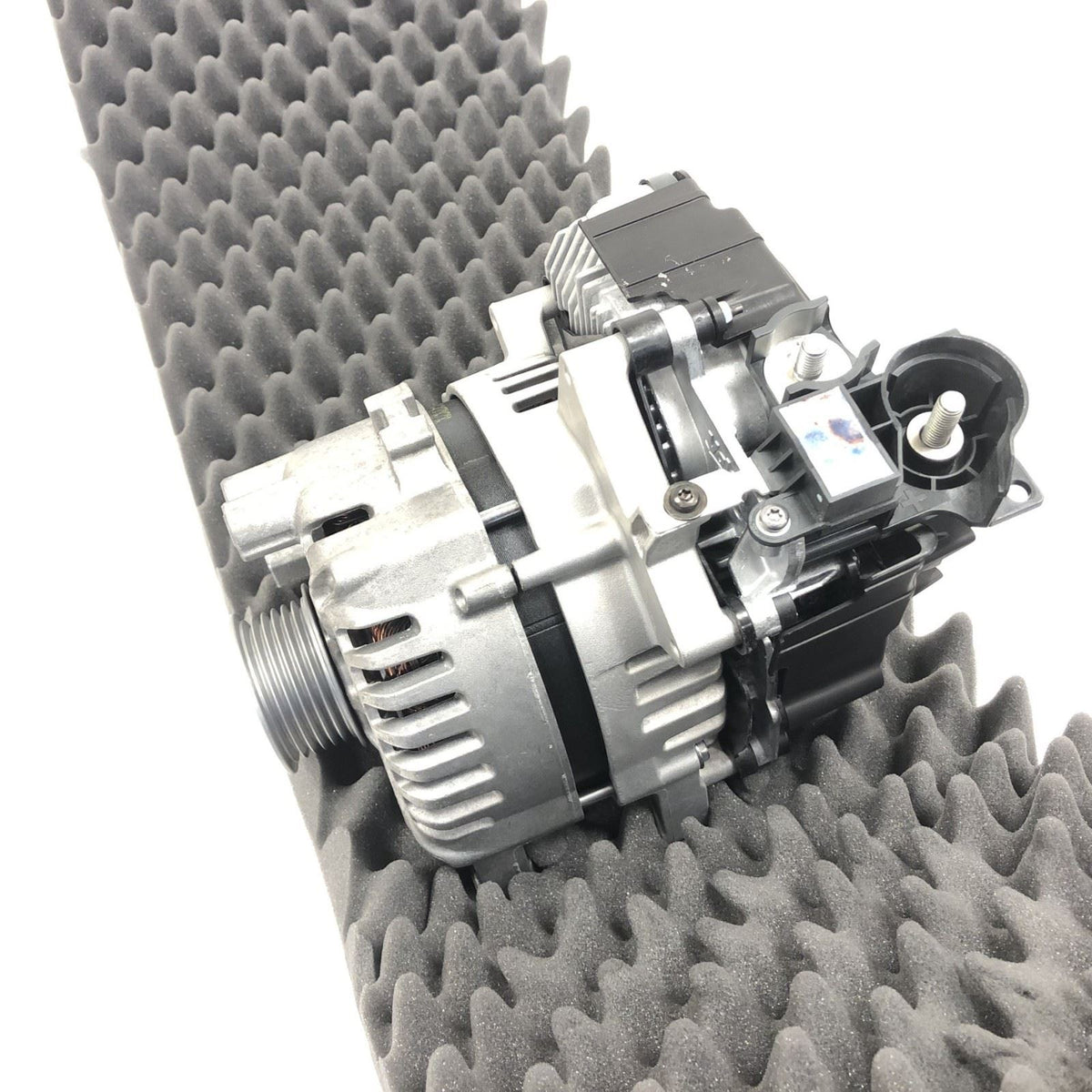 Genuine Land Rover Disco Sport/Evoque 2.0D Alternator - LR190223/43000004