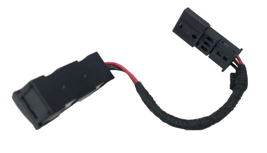 Genuine Land Rover RR Evoque 2012-2018 RH Interior Armrest Lamp - LR028029