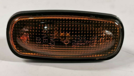 Genuine Land Rover Defender Freelander Front Turn Signal Indicator XGB000030