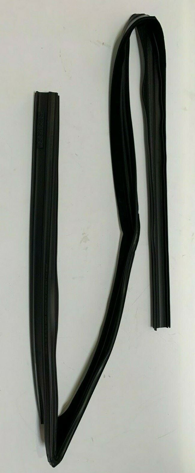 Genuine Range Rover Evoque 2015-2019 LH Front Glass Door Run LR079518