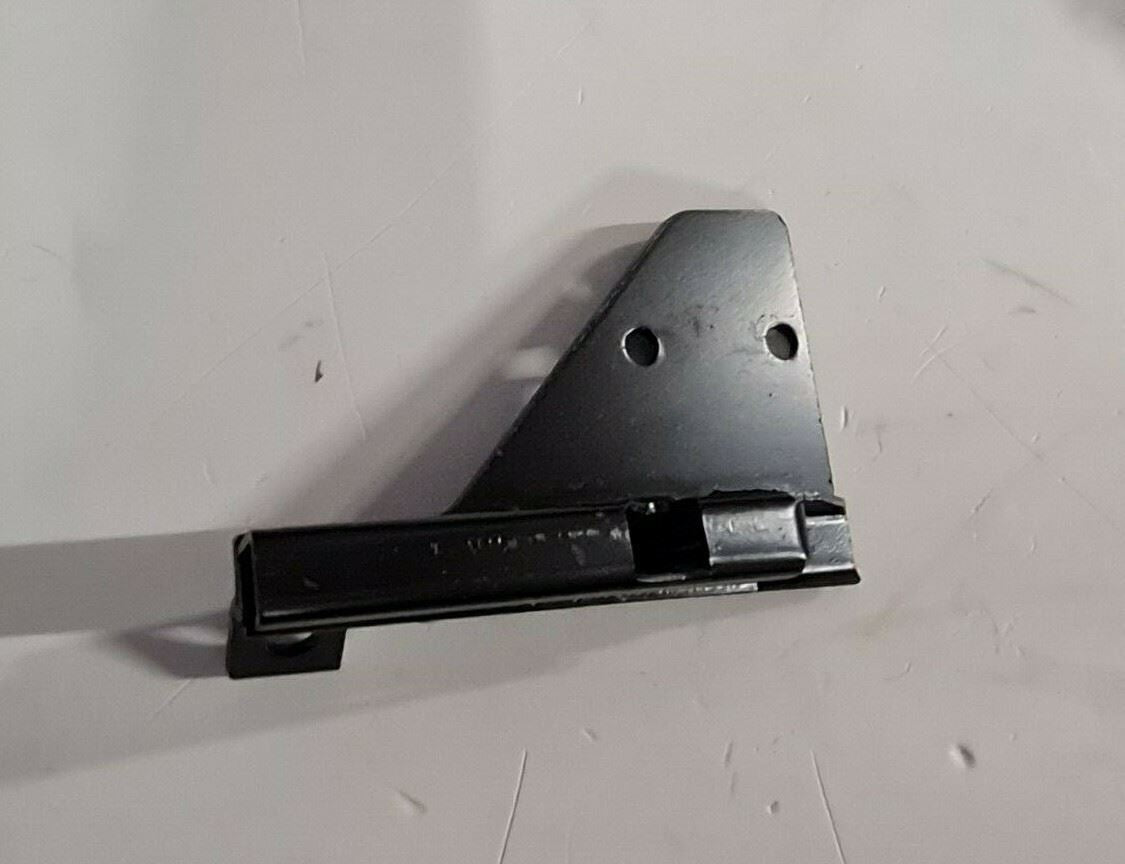 Genuine Land Rover Defender Front Door Check Strap Slider Bracket RH MWC5018