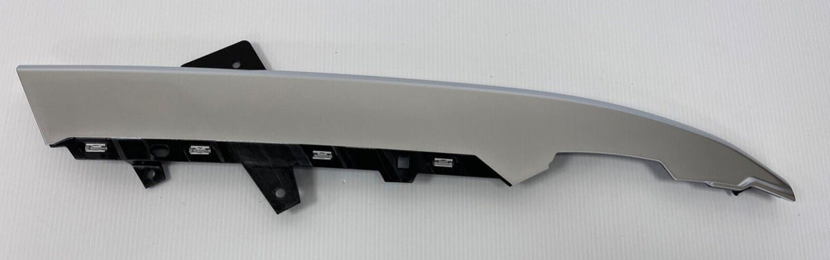 Genuine Land Rover Discovery 5 2017+ RH Instrument Panel Finisher LR142518