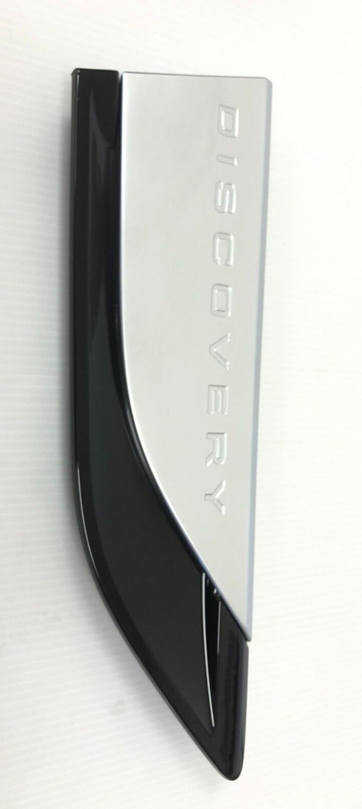 Genuine Land Rover RH Dash Panel And Front Fenders Grille LR083013