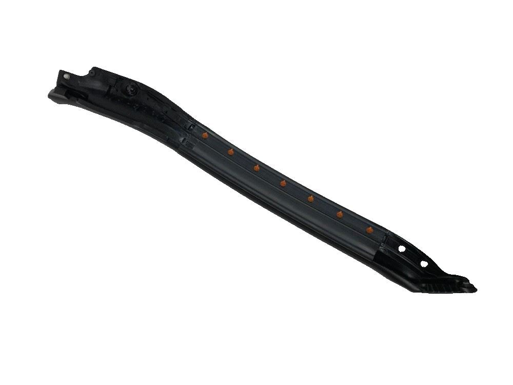 Genuine Land Rover Rear Left Door Weather Strip Wheel Arch Seal-LR136811