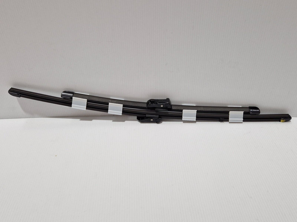 Genuine Ford Kuga CBV 2008-2012 Front Flat Aero Wiper Blade Set 2120738