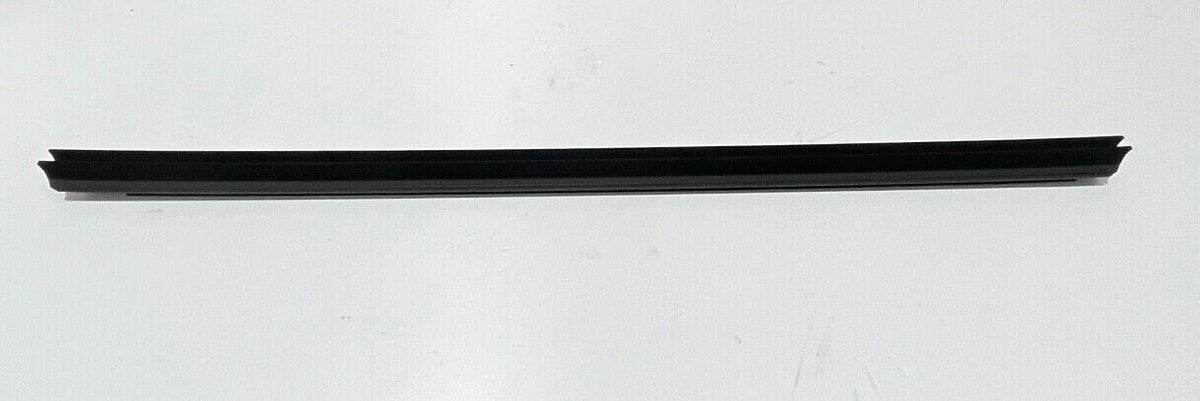 Genuine Range Rover Evoque 2016-18 Rear LH Inner Door Belt Weatherstrip LR092050