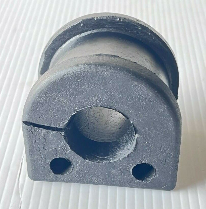 Genuine Britpart Land Rover Defender/Discovery Front Anti-Roll Bar Bush NTC6828