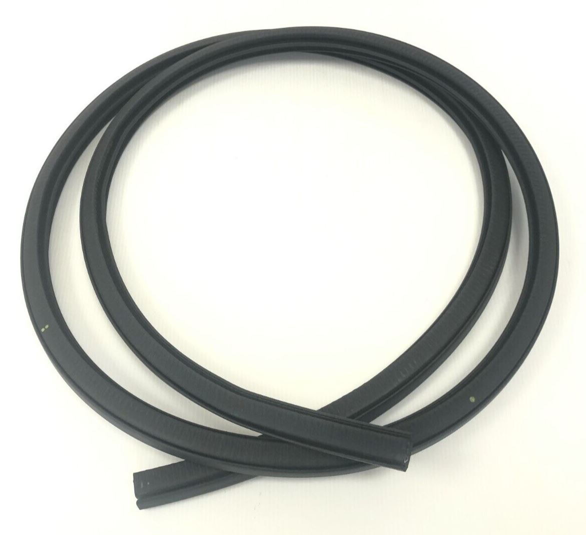 Genuine Ford Focus 2018+ RH/LH Door Weatherstrip 2438841