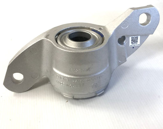 Genuine Land Rover Disco Sport/Evoque RH Shock Mounting Bracket - LR140208