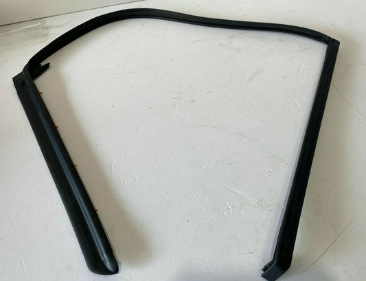 Genuine Land Rover Discovery Sport 15+ Rear LH Door Upper Weatherstrip LR058560