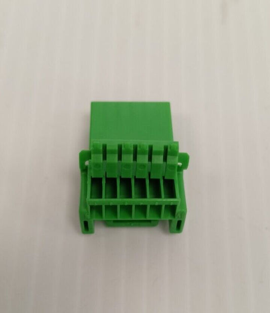 Genuine Jaguar XE Range/F-Pace /Range Rover Evoque Connector YPC106460