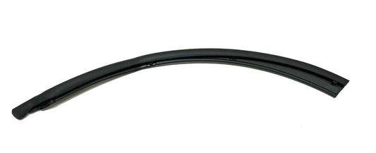 Genuine Land Rover Discovery 3 / 4 RH Rear Door Cladding Seal - CGE500420