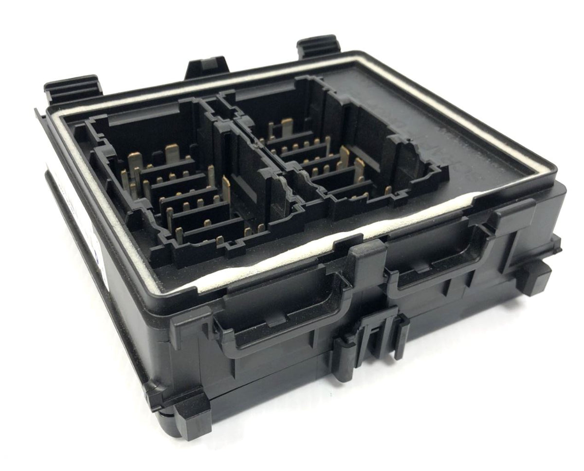 Genuine Ford Focus 2020-2022 Fuse Box (For Petrol/Electric Hybrid) - 2431807