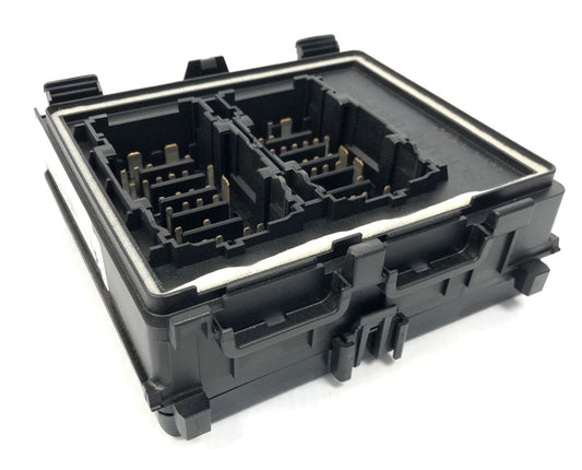 Genuine Ford Focus 2020-2022 Fuse Box (For Petrol/Electric Hybrid) - 2431807
