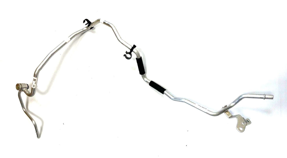 Genuine Range Rover/ Sport Crank Integrated Motor Generator Hose LR100939