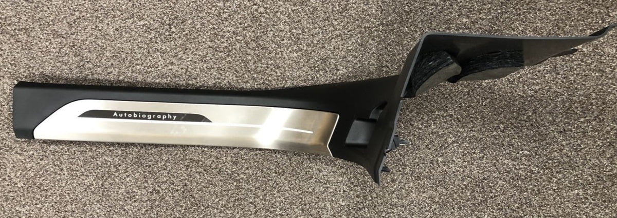 Genuine Range Rover 22+/Sport 23+ Front RH Illuminated Treadplate - LR172921SM